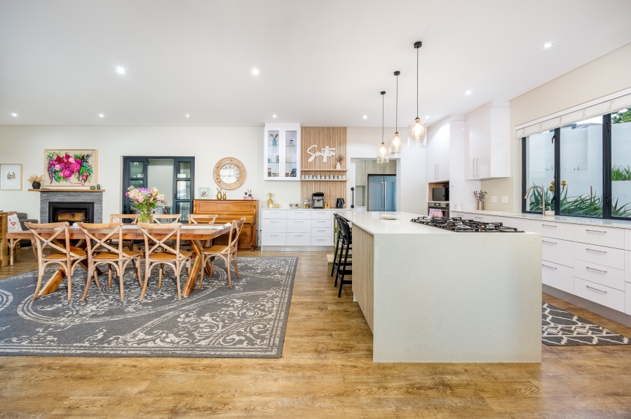 5 Bedroom Property for Sale in Clara Anna Fontein Western Cape